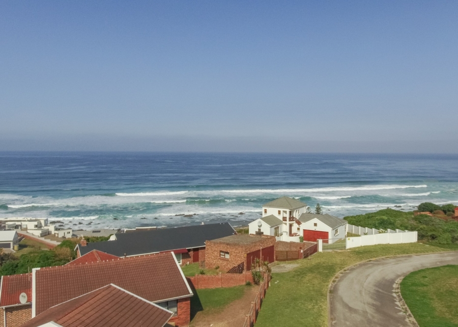 3 Bedroom Property for Sale in Beachview Eastern Cape